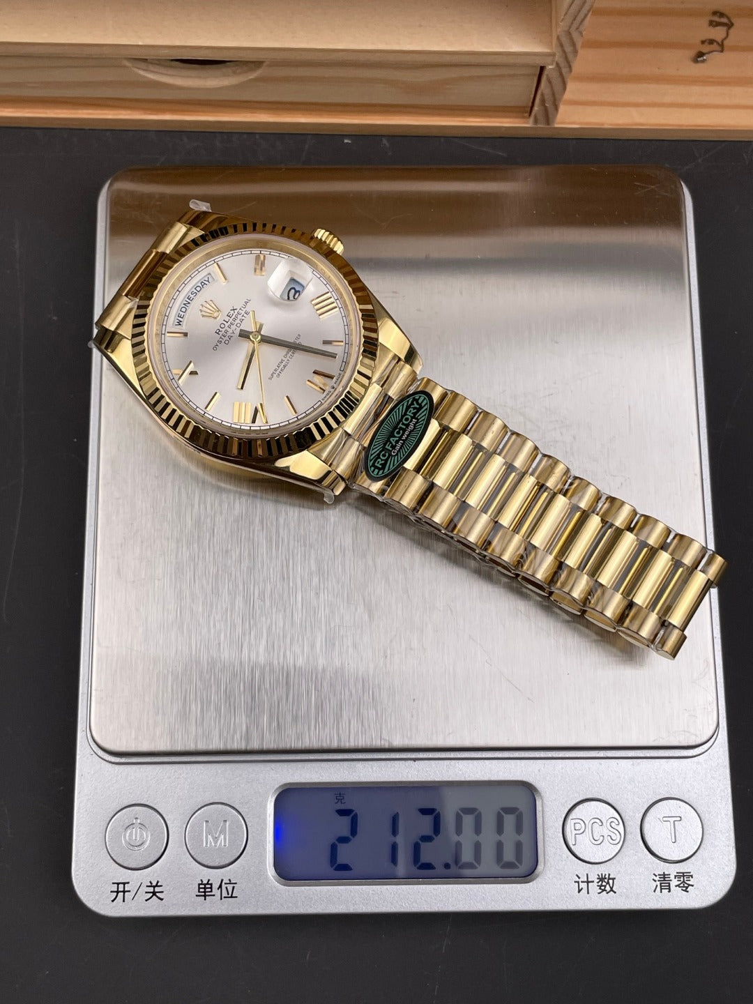 Rolex Day-Date 40 — Yellow Gold & Silver Dial