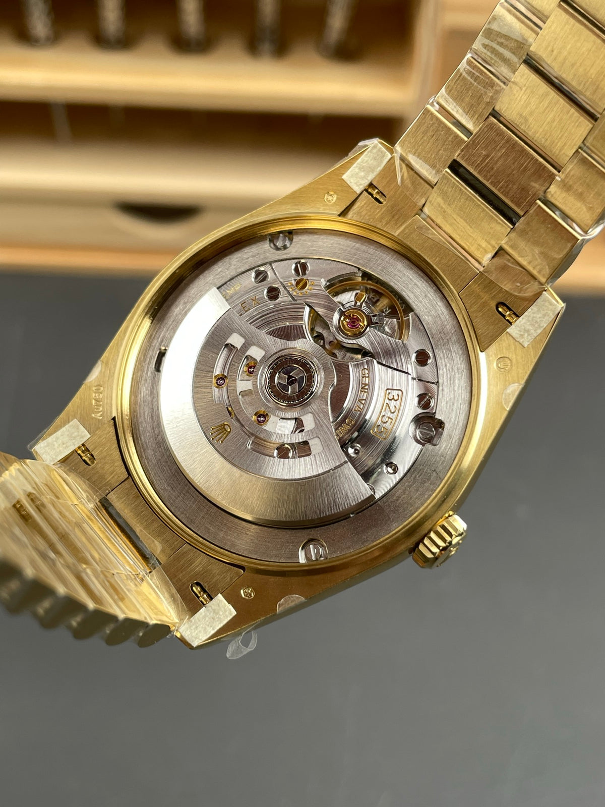 Rolex Day-Date 40 — Yellow Gold & Silver Dial
