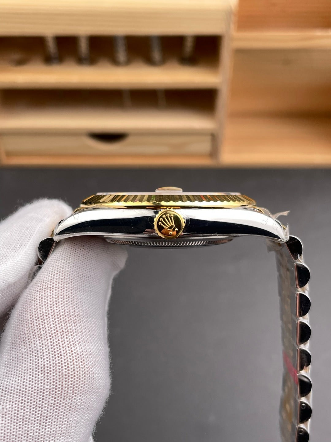Rolex Datejust 41 — Yellow Rolesor & Golden Motif Dial