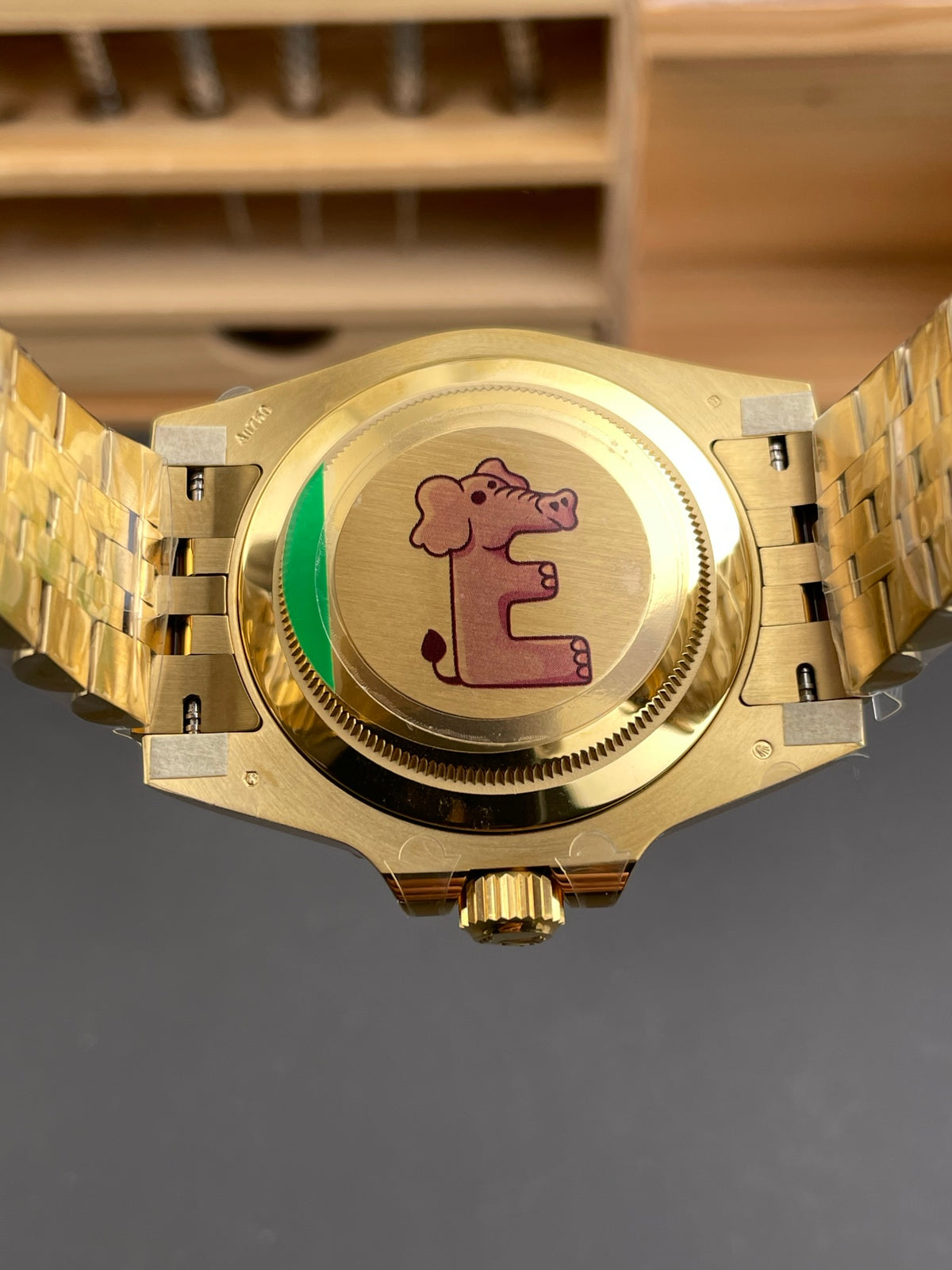 Rolex GMT-Master II — 18 ct Yellow Gold, Black Dial