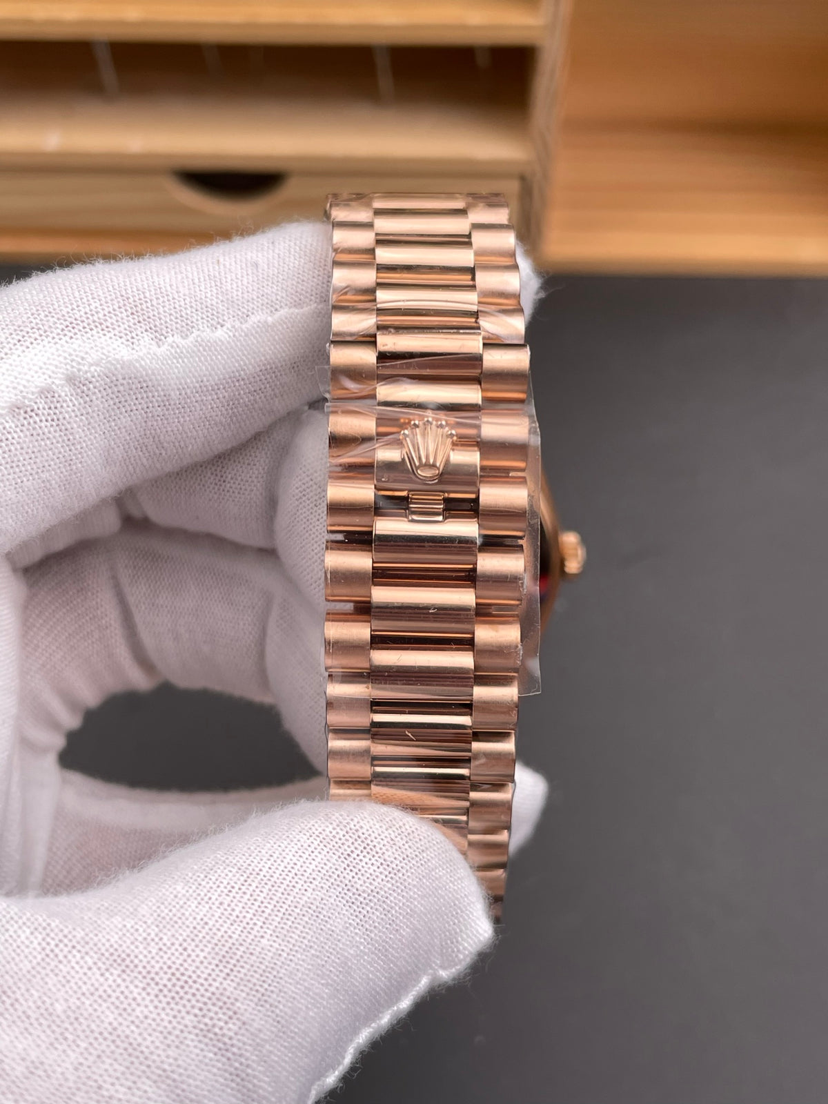 Rolex Day-Date 40 — Everose Gold & White Dial