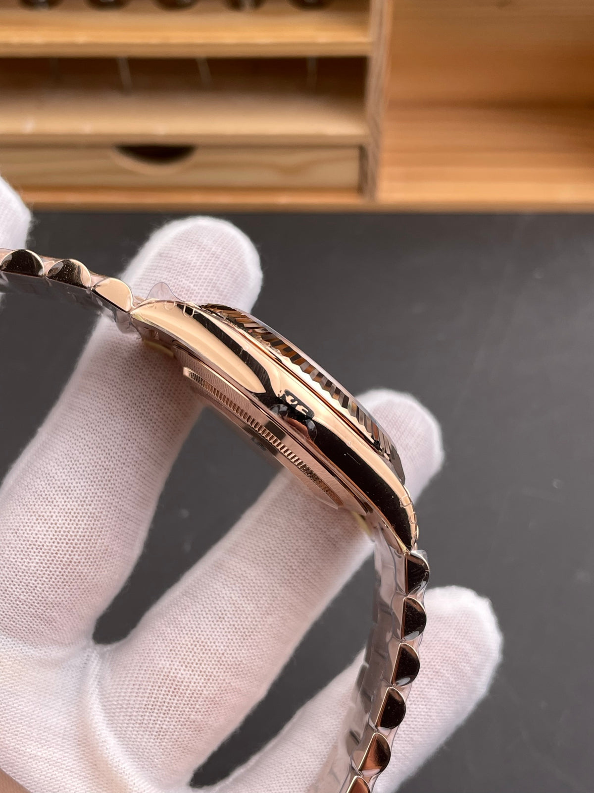 Rolex Day-Date 40 – Everose Gold Black Dial