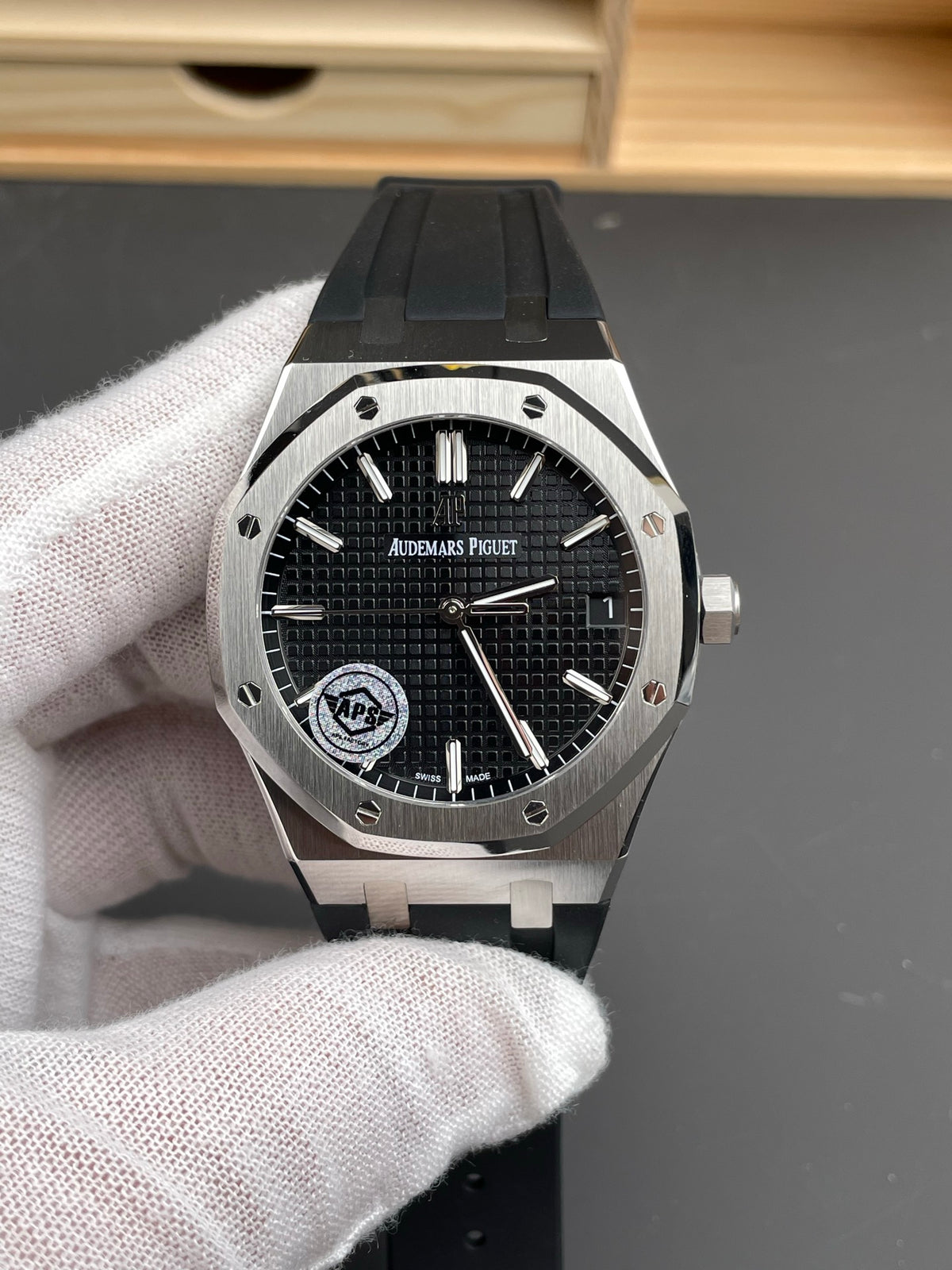 Audemars Piguet Royal Oak Style – Black Dial / Black Rubber Strap