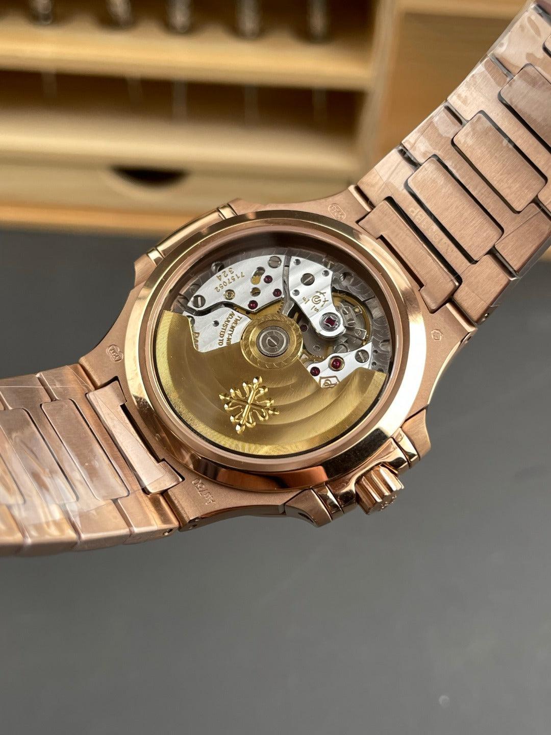 PATEK PHILIPPE NAUTILUS 7118