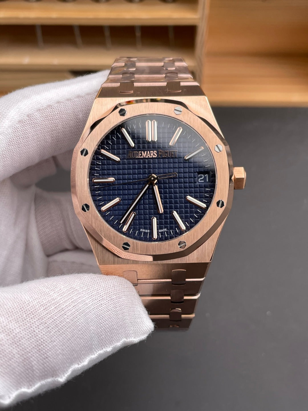 Audemars Piguet Royal Oak Style – Rose Gold / Blue Dial